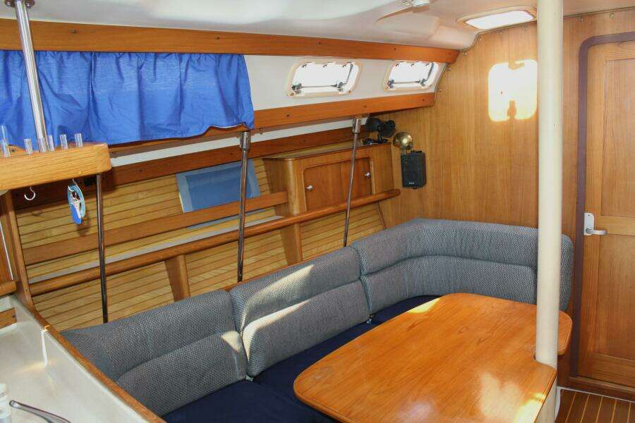 Wannabe 38ft Catalina Yacht For Sale