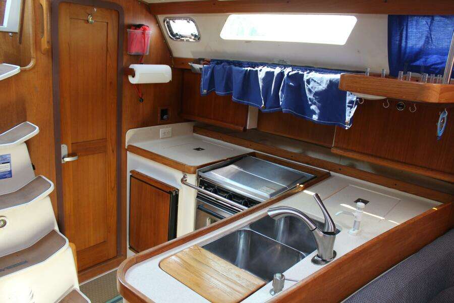 Wannabe 38ft Catalina Yacht For Sale
