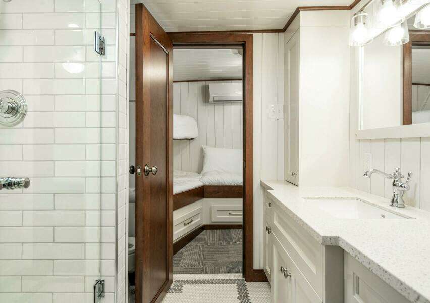 ANNE S PIERCE 120ft Glovertown Sy Yacht For Sale
