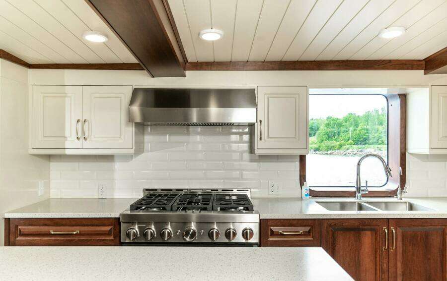 ANNE S PIERCE 120ft Glovertown Sy Yacht For Sale