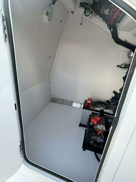22ft Twin Vee Yacht For Sale