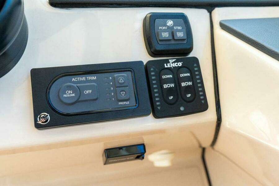 MARMARA 32ft Boston Whaler Yacht For Sale