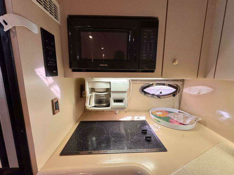 35ft Cruisers Yachts Yacht For Sale 35ft Cruisers Yachts Yacht For Sale