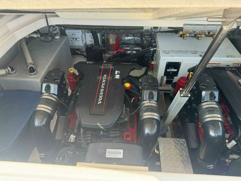 35ft Regal Yacht For Sale