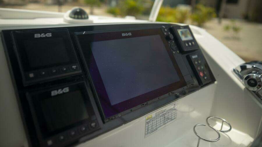 Wanderlust 40ft Lagoon Yacht For Sale