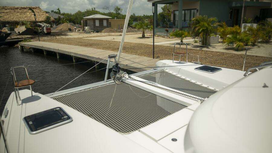 Wanderlust 40ft Lagoon Yacht For Sale