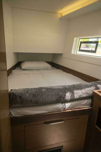 Wanderlust 40ft Lagoon Yacht For Sale