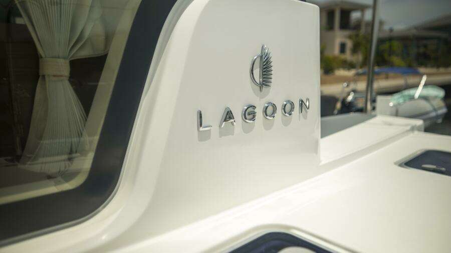 Wanderlust 40ft Lagoon Yacht For Sale