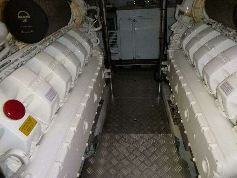 Habeas Orcas 62ft Pershing Yacht For Sale