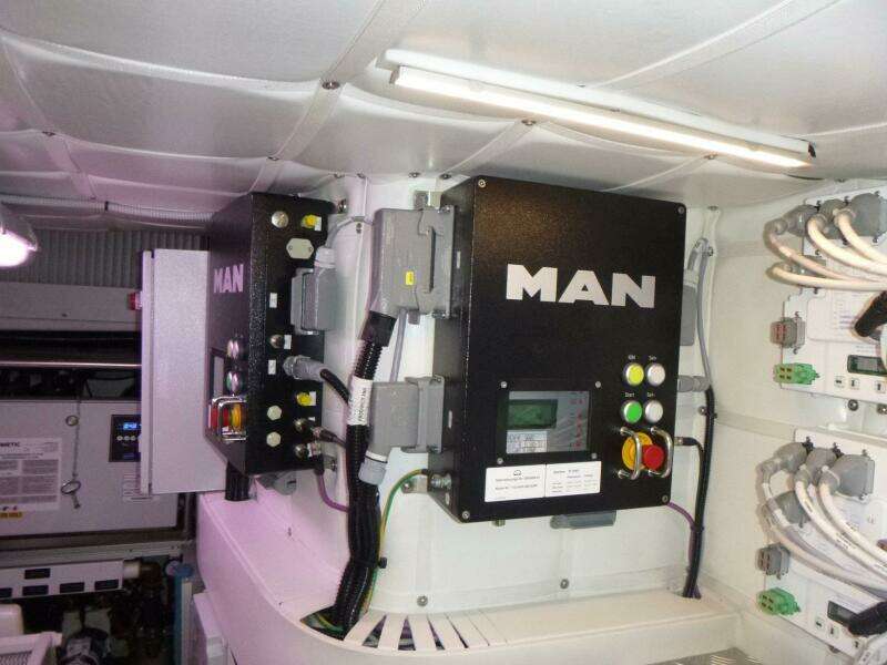 Habeas Orcas 62ft Pershing Yacht For Sale