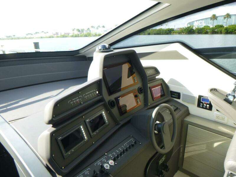 Habeas Orcas 62ft Pershing Yacht For Sale