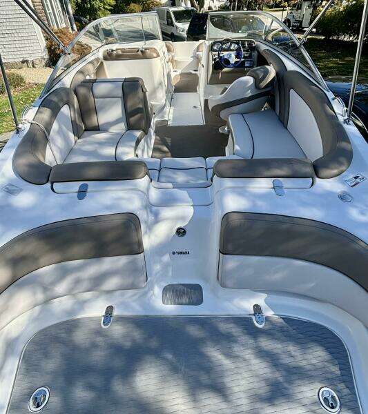 24ft Yamaha Boats Yacht For Sale