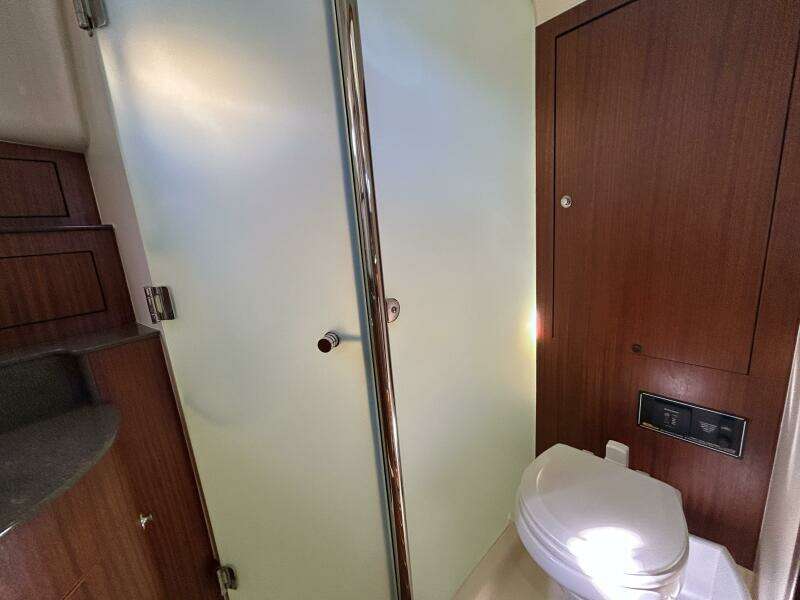 38ft Pursuit Yacht For Sale