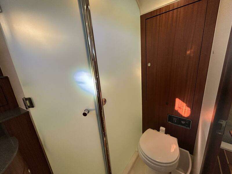 38ft Pursuit Yacht For Sale