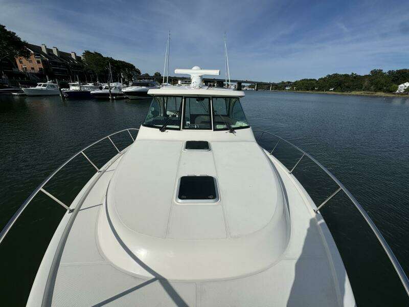 38ft Pursuit Yacht For Sale