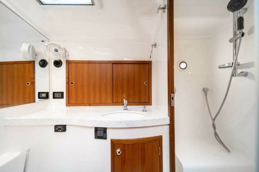 49ft Hylas Yacht For Sale