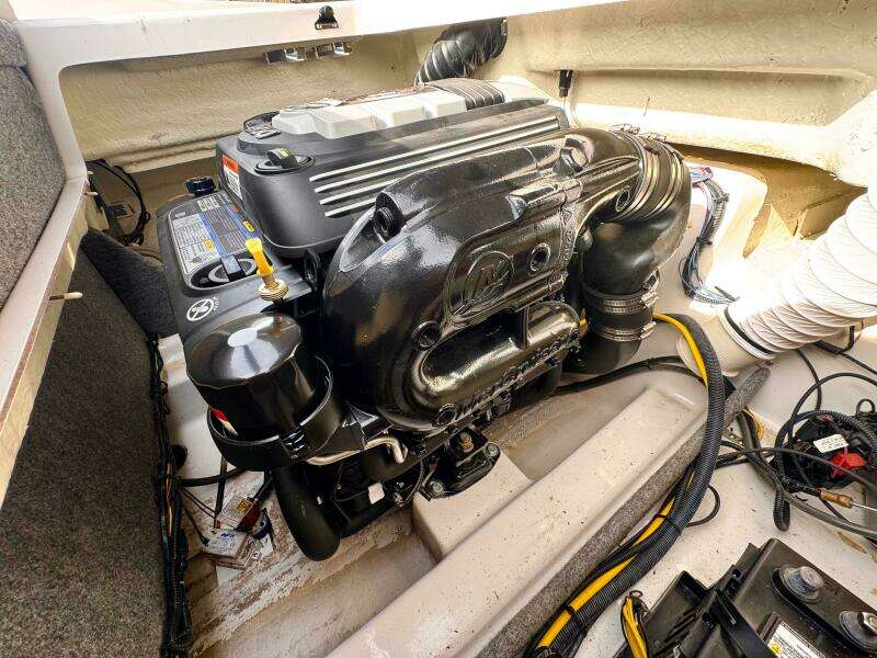 20ft Four Winns Yacht For Sale