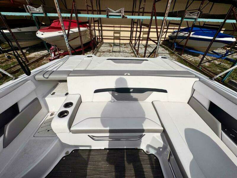 20ft Four Winns Yacht For Sale