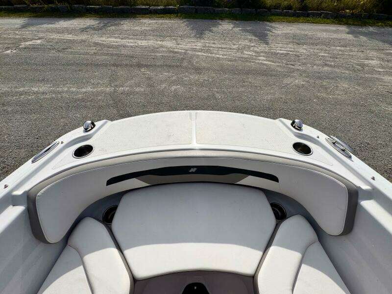 20ft Four Winns Yacht For Sale