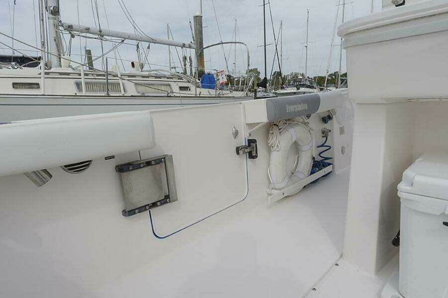 29ft Everglades Yacht For Sale 29ft Everglades Yacht For Sale
