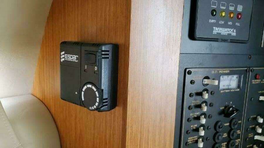 Whiskey Jack II 28ft Cruisers Yachts Yacht For Sale