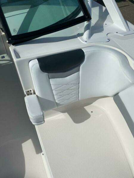31ft Robalo Yacht For Sale