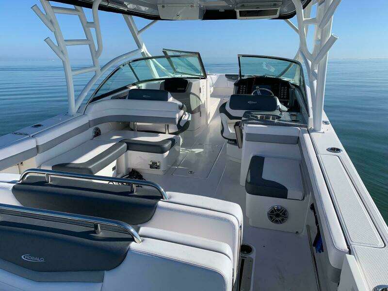 31ft Robalo Yacht For Sale