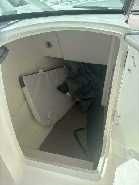 31ft Robalo Yacht For Sale