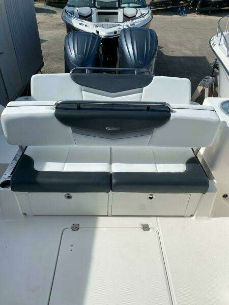 31ft Robalo Yacht For Sale