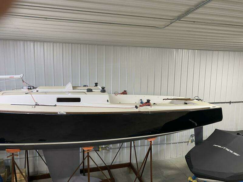 33ft J Boats Yacht For Sale