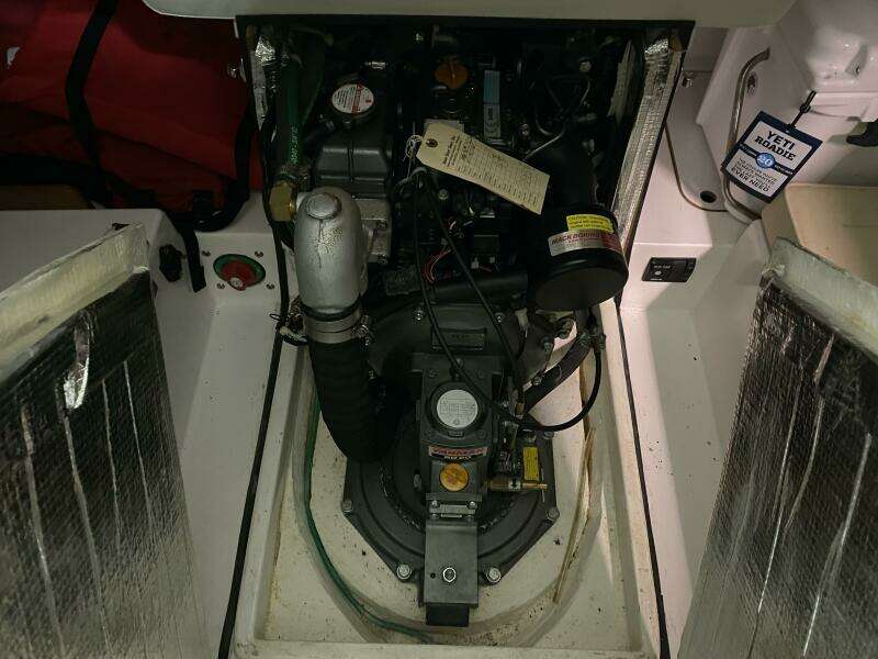 33ft J Boats Yacht For Sale