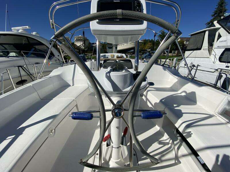 Dolce Vita 41ft Hunter Yacht For Sale