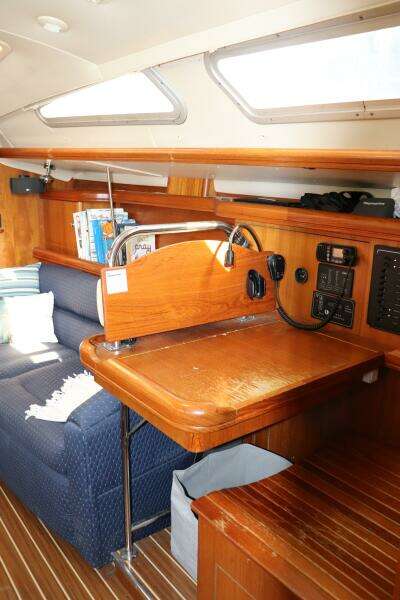 Dolce Vita 41ft Hunter Yacht For Sale