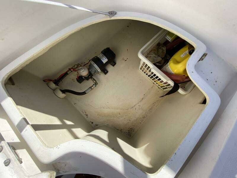 Dolce Vita 41ft Hunter Yacht For Sale