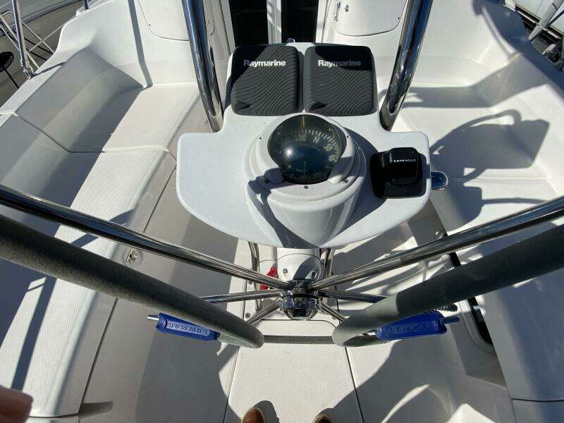 Dolce Vita 41ft Hunter Yacht For Sale