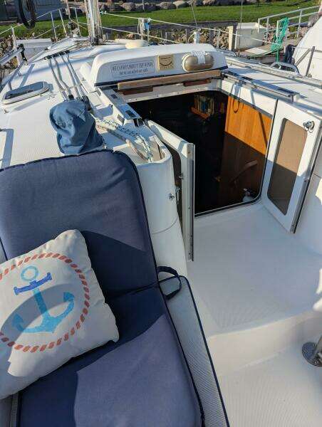 Dolce Vita 41ft Hunter Yacht For Sale