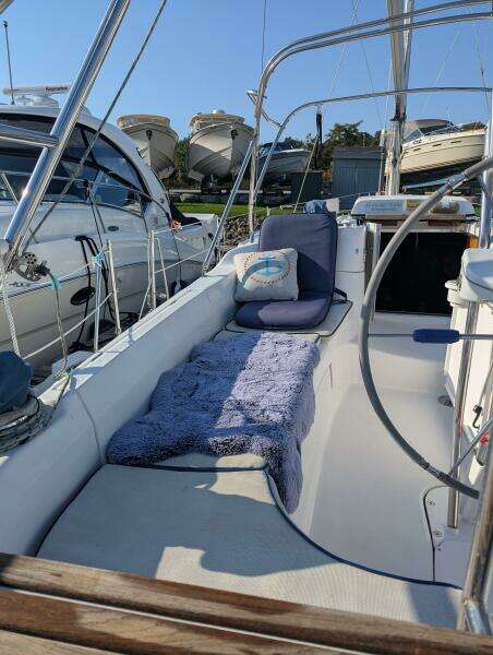 Dolce Vita 41ft Hunter Yacht For Sale