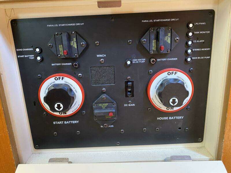 Dolce Vita 41ft Hunter Yacht For Sale