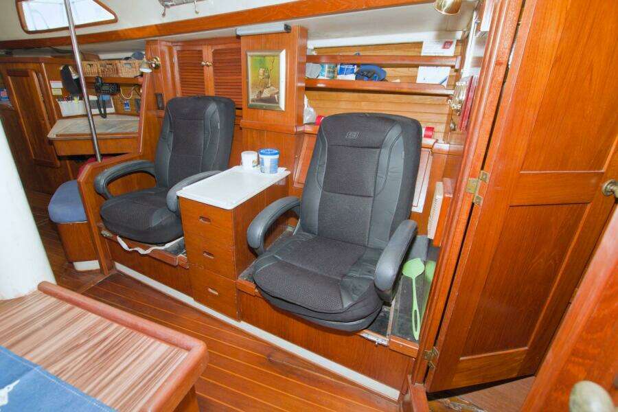 Kindred Spirit 43ft Morgan Yacht For Sale