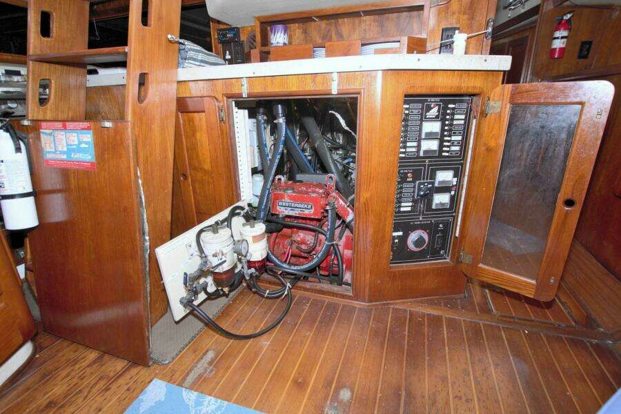 Kindred Spirit 43ft Morgan Yacht For Sale