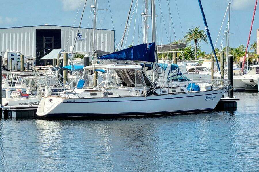 Kindred Spirit 43ft Morgan Yacht For Sale