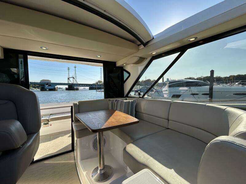 42ft Regal Yacht For Sale