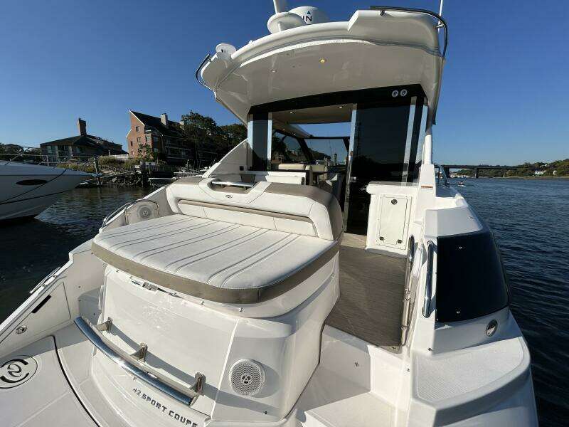 42ft Regal Yacht For Sale