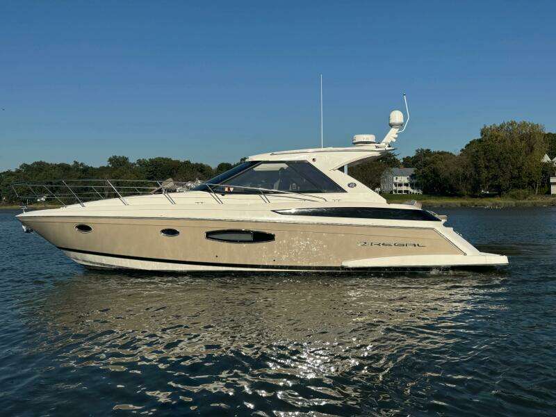 42ft Regal Yacht For Sale
