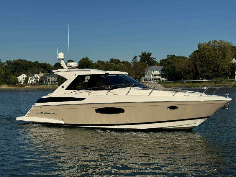 42ft Regal Yacht For Sale