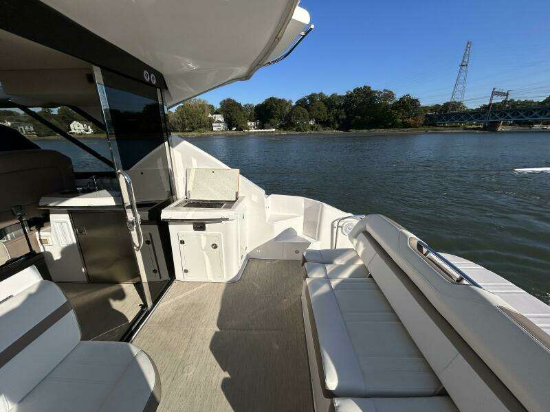 42ft Regal Yacht For Sale