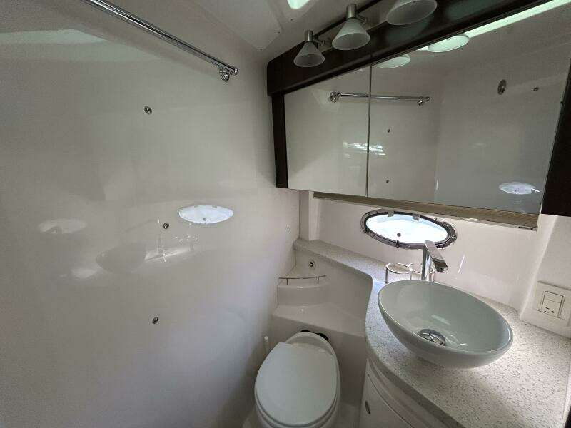 42ft Regal Yacht For Sale