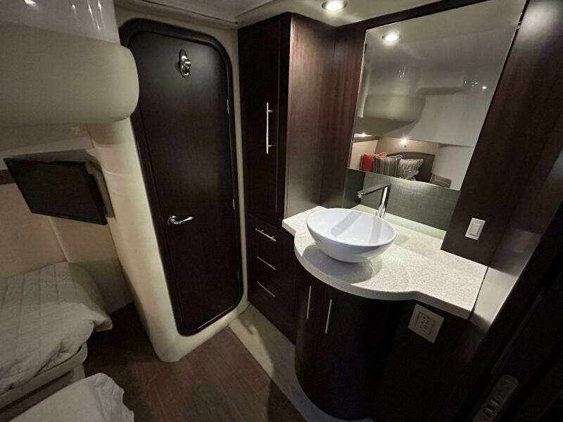 42ft Regal Yacht For Sale