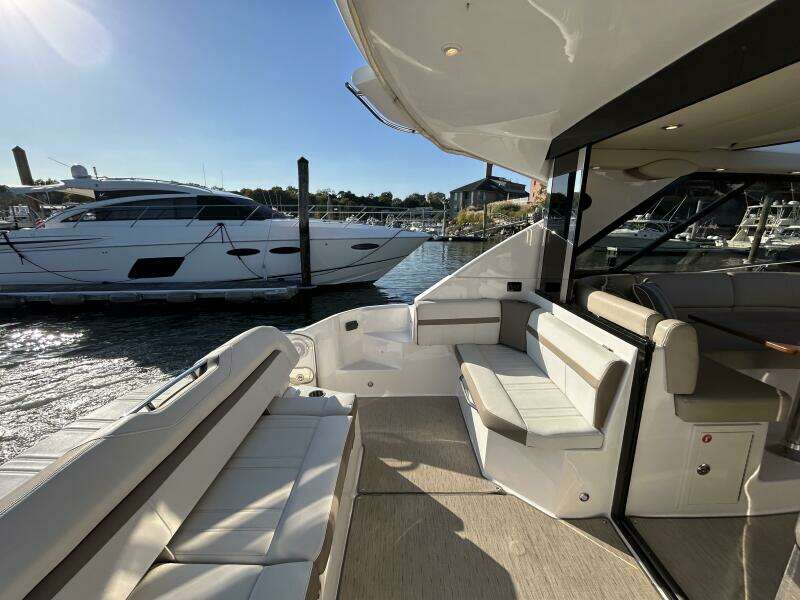 42ft Regal Yacht For Sale