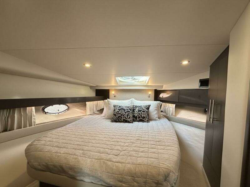 42ft Regal Yacht For Sale